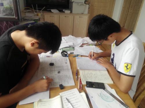 常和姜兄弟高二数理化对接高考,补习高考数学