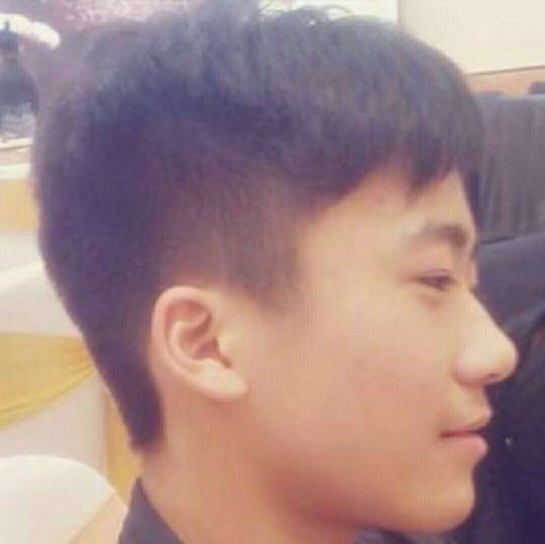 李彭龙相册0